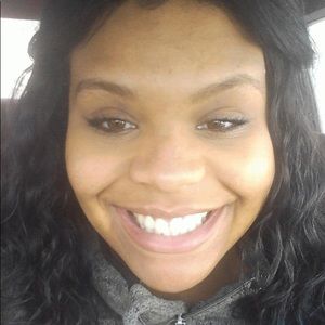 Meet your Posher, Shayla